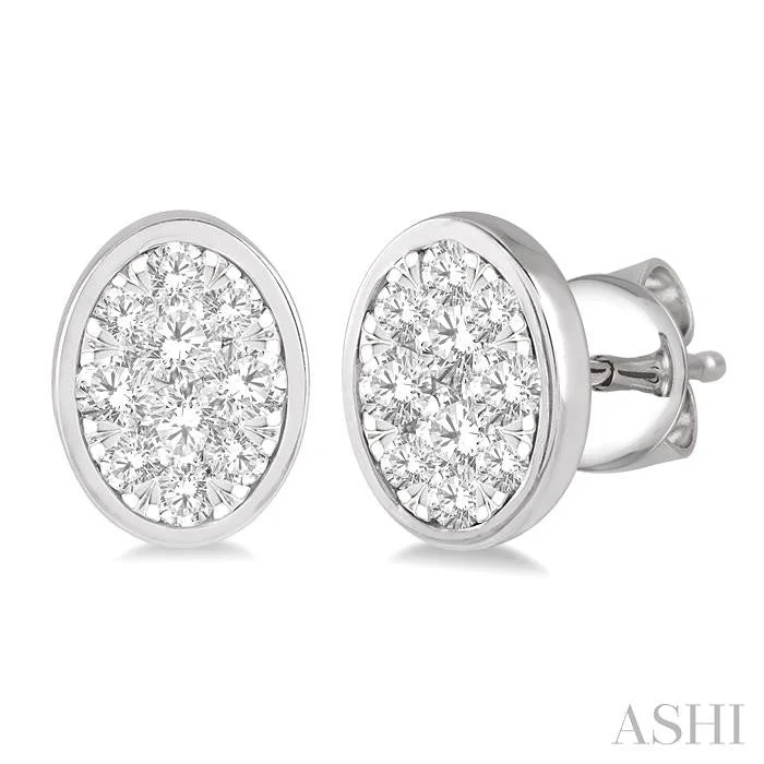 Flat coin earrings-OVAL SHAPE LOVEBRIGHT ESSENTIAL DIAMOND STUD EARRINGS