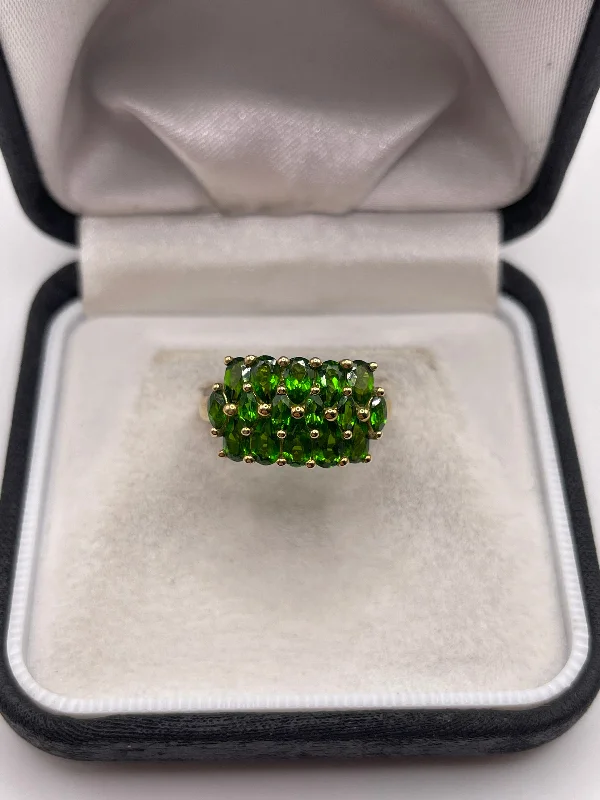 9ct gold diopside cluster ring