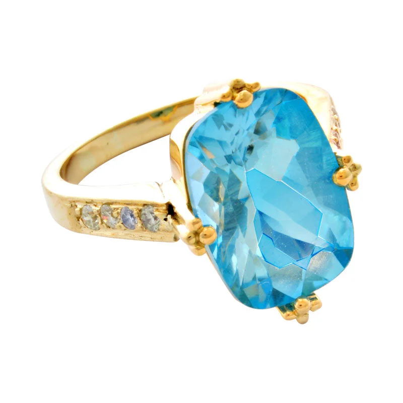 Ring- Blue Topaz And Diamond (1916D)