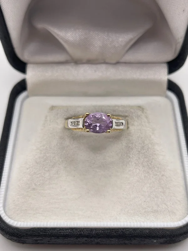 9ct gold amethyst and diamond ring