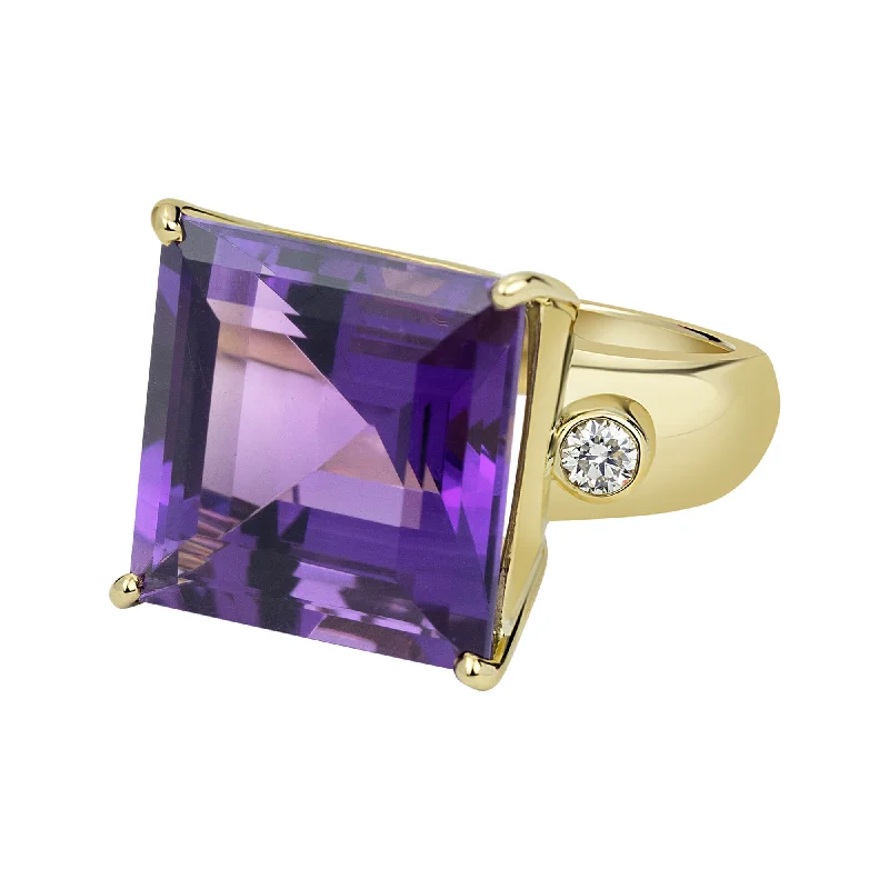 Ring - Amethyst And Diamond (2330C)