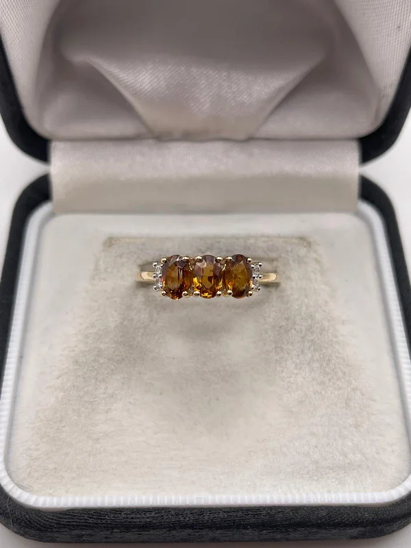 9ct gold citrine and zircon ring