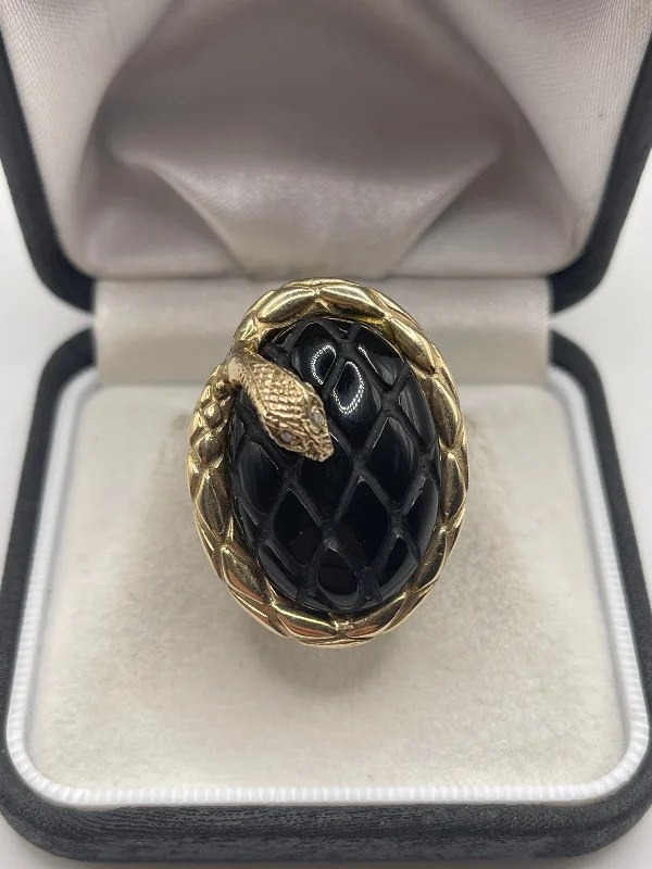 9ct gold onyx and diamond snake ring