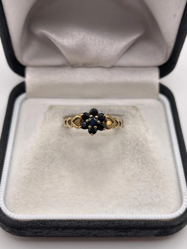 9ct gold sapphire ring