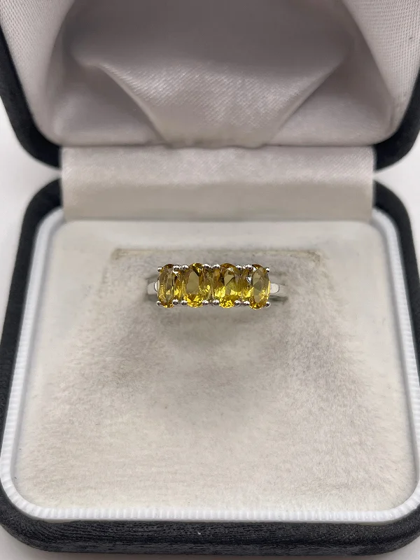 Silver citrine ring