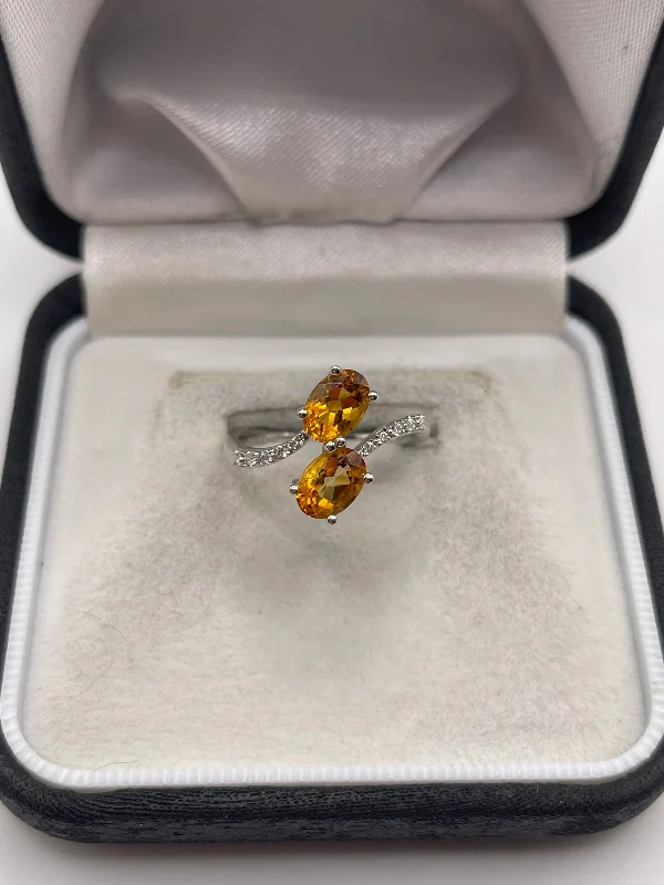 18ct white gold citrine and diamond ring