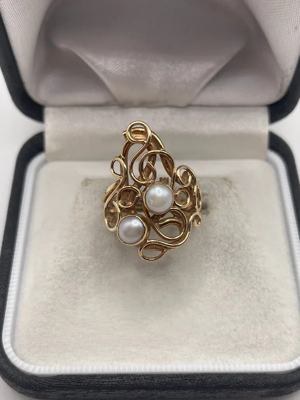 9ct gold pearl ring