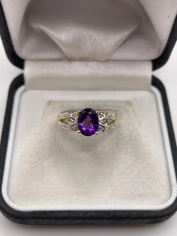 9ct gold amethyst and diamond ring