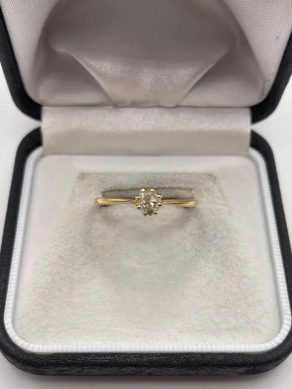 18ct gold rose cut diamond ring