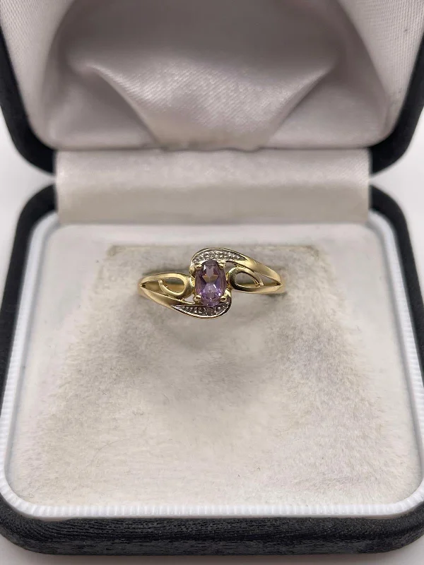 9ct gold amethyst and diamond ring