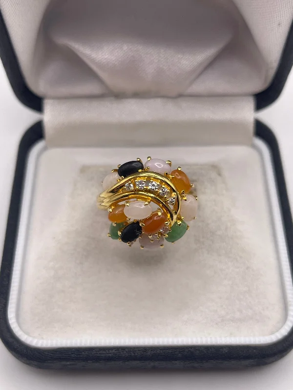 18ct gold jade and diamond ring